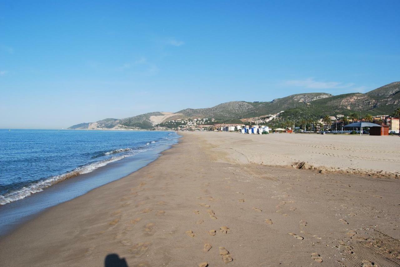 Apartamento Playa Mar Castelldefels Luaran gambar